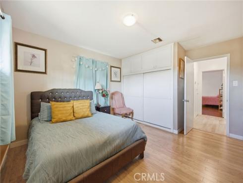 1306 E 14th Street , Santa Ana, CA