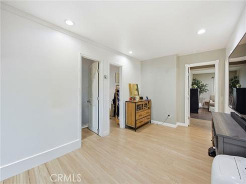 1306 E 14th Street , Santa Ana, CA