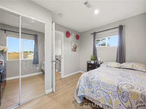 1306 E 14th Street , Santa Ana, CA