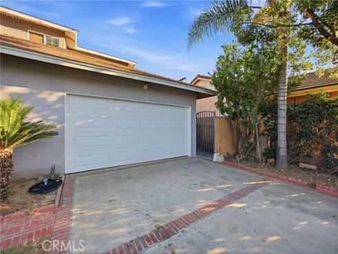 1306 E 14th Street , Santa Ana, CA