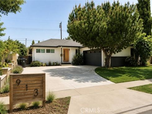 913 E Myrtle St , Santa Ana, CA