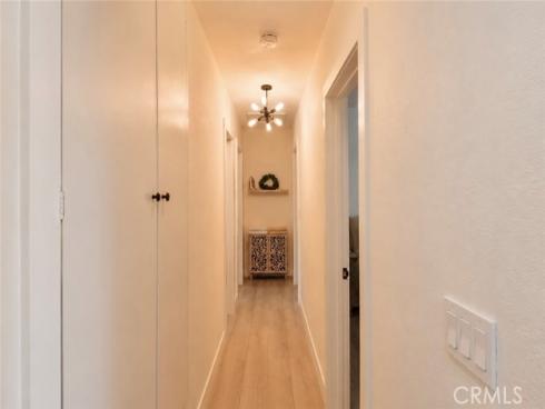 913 E Myrtle St , Santa Ana, CA