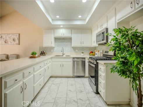 2528 N Tustin D , Santa Ana, CA