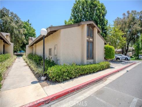 2528 N Tustin D , Santa Ana, CA