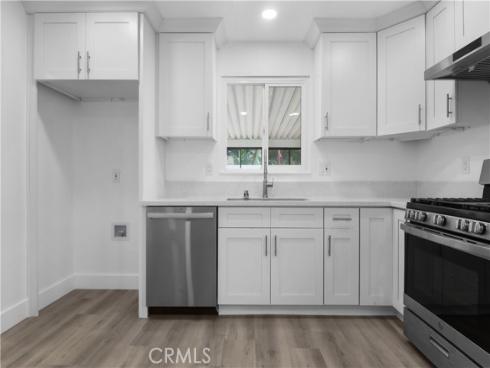 2041 S Pacific , Santa Ana, CA