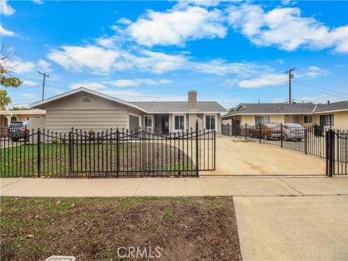 2041 S Pacific , Santa Ana, CA