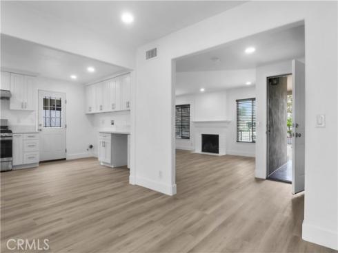 2041 S Pacific , Santa Ana, CA