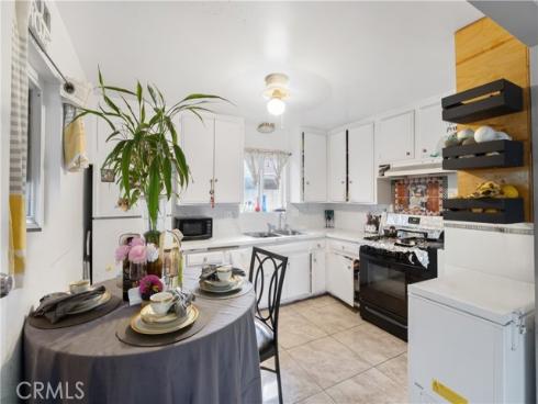 608 E Central Avenue, Santa Ana, CA