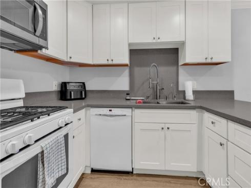 1086 Cabrillo Park Dr #d , Santa Ana, CA