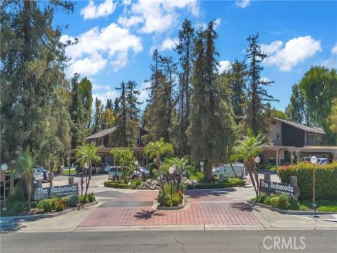 1086 Cabrillo Park Dr #d , Santa Ana, CA