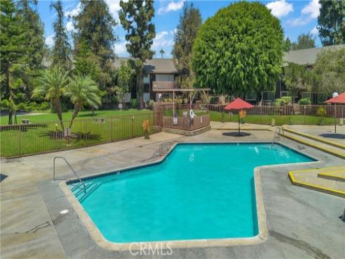 1086 Cabrillo Park Dr #d , Santa Ana, CA