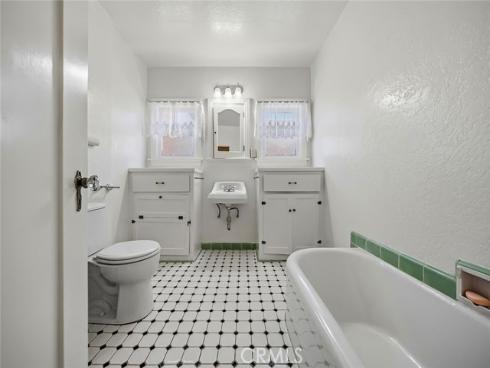 1225 S Birch Street, Santa Ana, CA