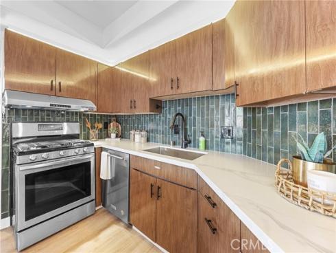 1323 N Spurgeon  2 , Santa Ana, CA
