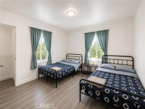 210 S Raitt , Santa Ana, CA