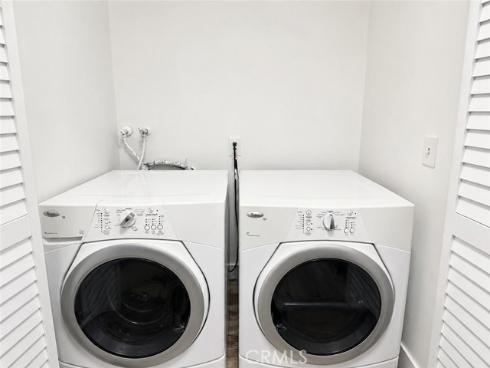 210 S Raitt  , Santa Ana, CA