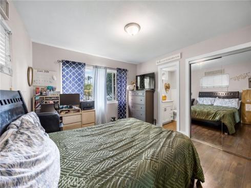 1806 W Camden , Santa Ana, CA