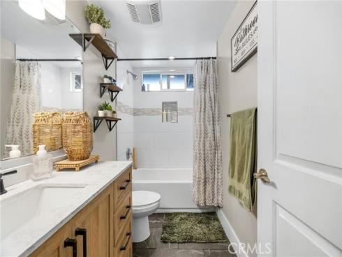 1806 W Camden , Santa Ana, CA