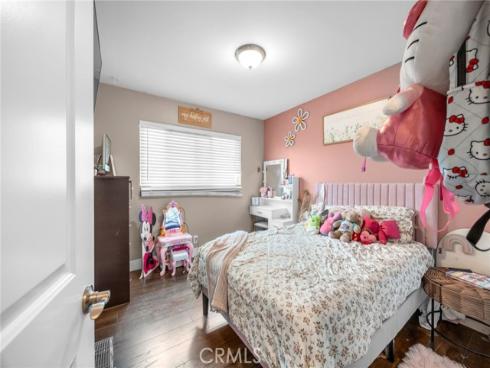 1806 W Camden , Santa Ana, CA