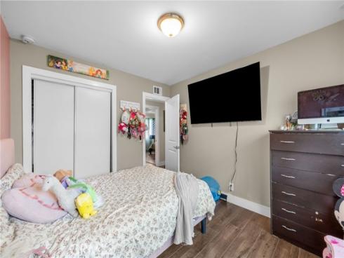 1806 W Camden , Santa Ana, CA