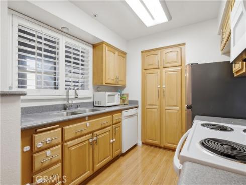 3500 S Greenville G10 Street, Santa Ana, CA