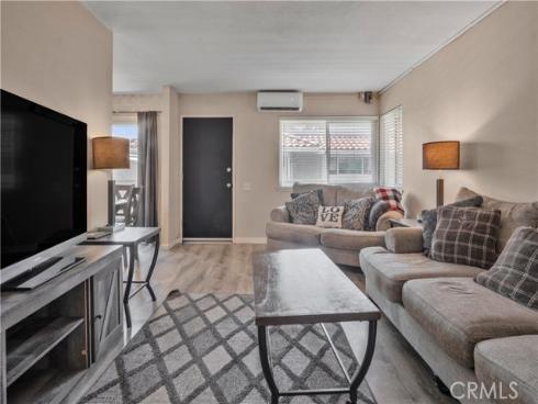 2423  Deodar  , Santa Ana, CA