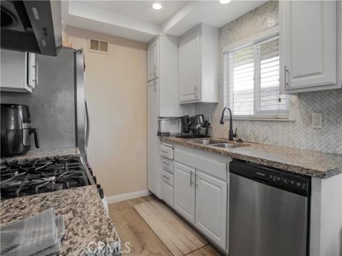 2423  Deodar  , Santa Ana, CA