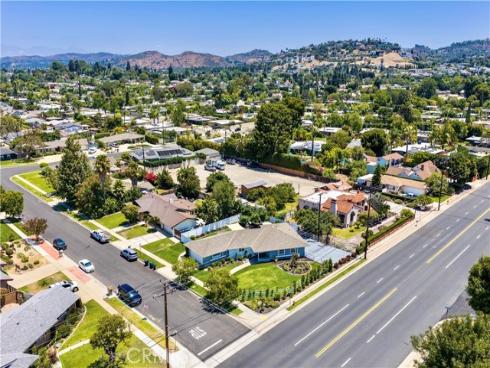 18211 Fairhaven , Santa Ana, CA
