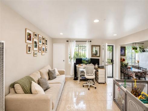 2011 W Wilshire , Santa Ana, CA