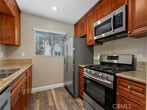 1090 Cabrillo Park