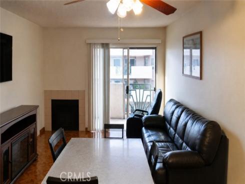 450 E 4th 322 , Santa Ana, CA