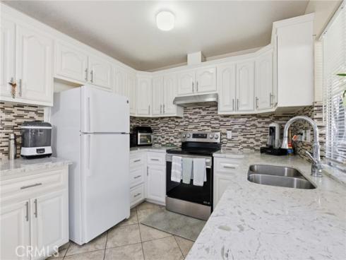 2971  Bradford  D , Santa Ana, CA