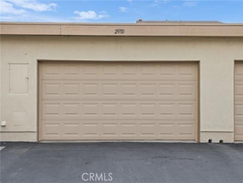 2971  Bradford  D , Santa Ana, CA