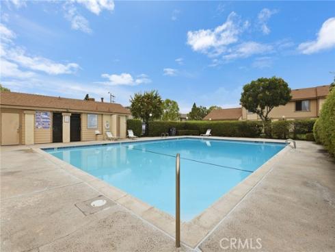 2971  Bradford  D , Santa Ana, CA