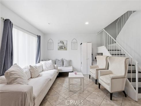 2971  Bradford  D , Santa Ana, CA