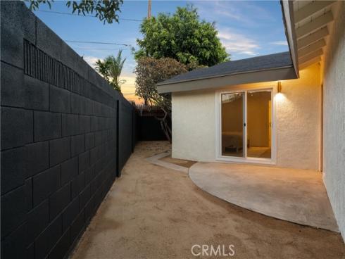 2101 N Hathaway  , Santa Ana, CA