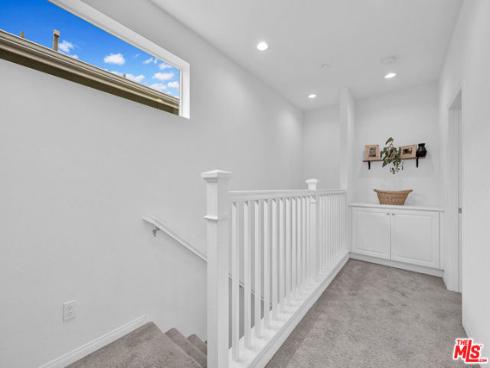 924 E 3rd Street, Santa Ana, CA