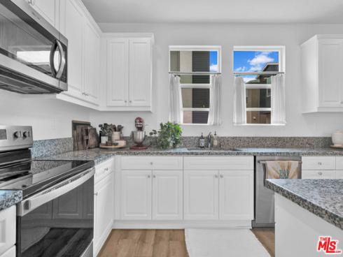 924 E 3rd Street, Santa Ana, CA