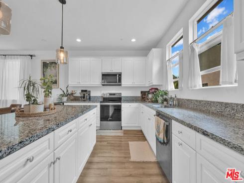 924 E 3rd Street, Santa Ana, CA