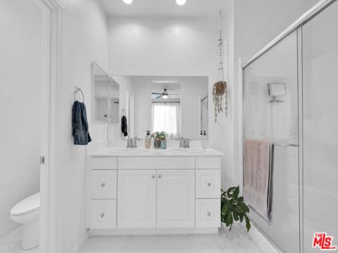924 E 3rd Street, Santa Ana, CA