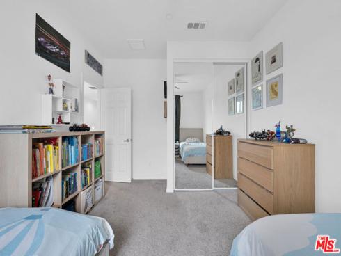 924 E 3rd Street, Santa Ana, CA