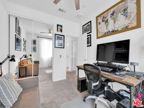 924 E 3rd Street, Santa Ana, CA