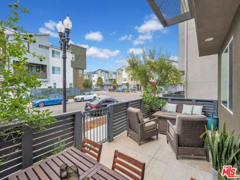 924 E 3rd Street, Santa Ana, CA