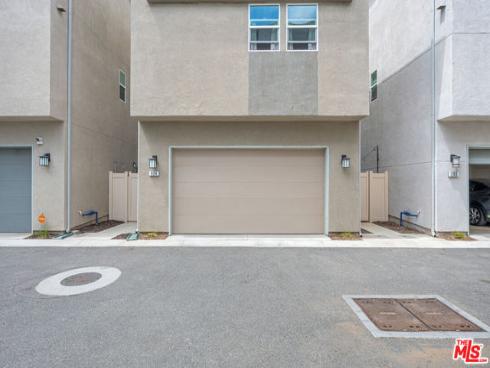 924 E 3rd Street, Santa Ana, CA