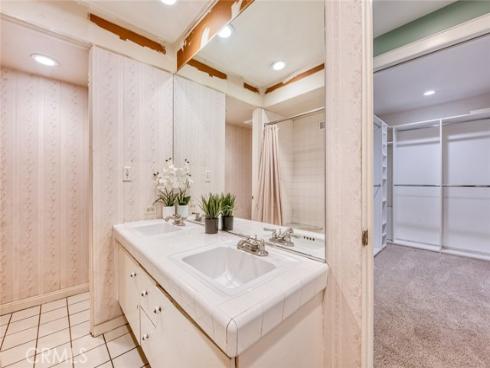 1192 Foothill Boulevard, Santa Ana, CA