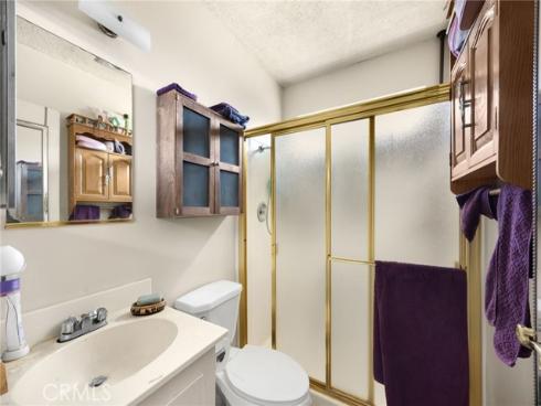 1517 W Borchard Avenue, Santa Ana, CA