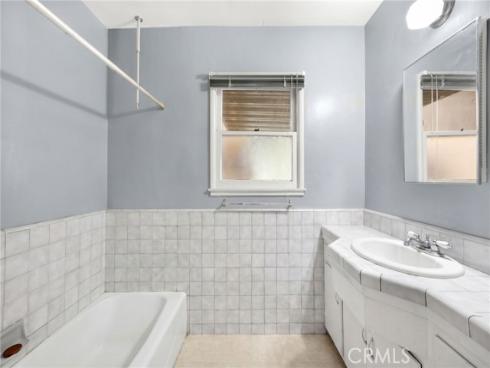 1517 W Borchard Avenue, Santa Ana, CA