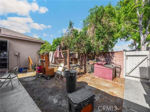 1517 W Borchard Avenue, Santa Ana, CA
