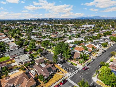 1517 W Borchard   Avenue, Santa Ana, CA