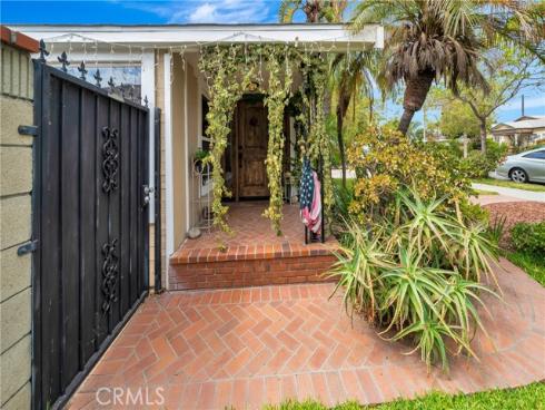 720 S Parton , Santa Ana, CA