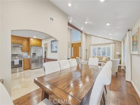 2909 S Diamond Street, Santa Ana, CA